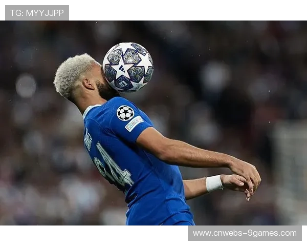 皇马2-2切尔西，欧冠激战，拉维亚开场伤退引担忧