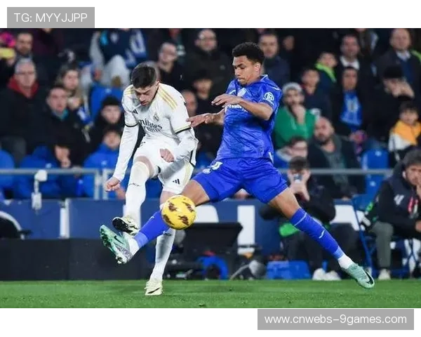 皇马门将膝伤复发:或缺席国家德比关键战 皇马门将膝伤复发:或缺席国家德比关键战